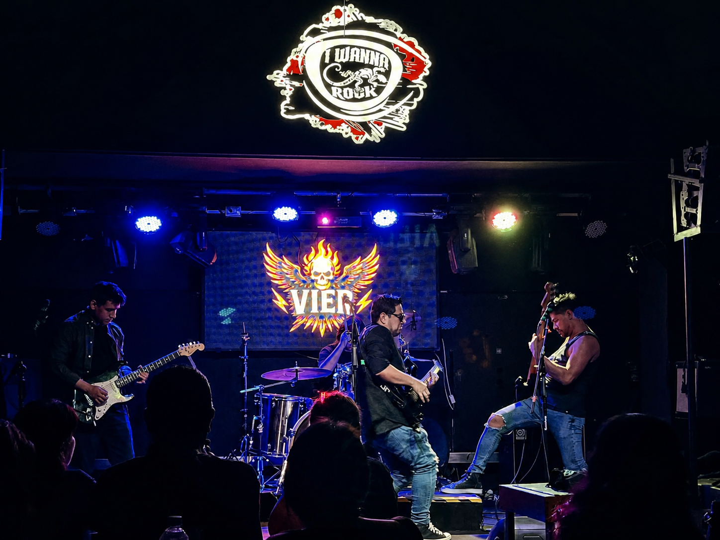 VIER en I Wanna Rock — Lince